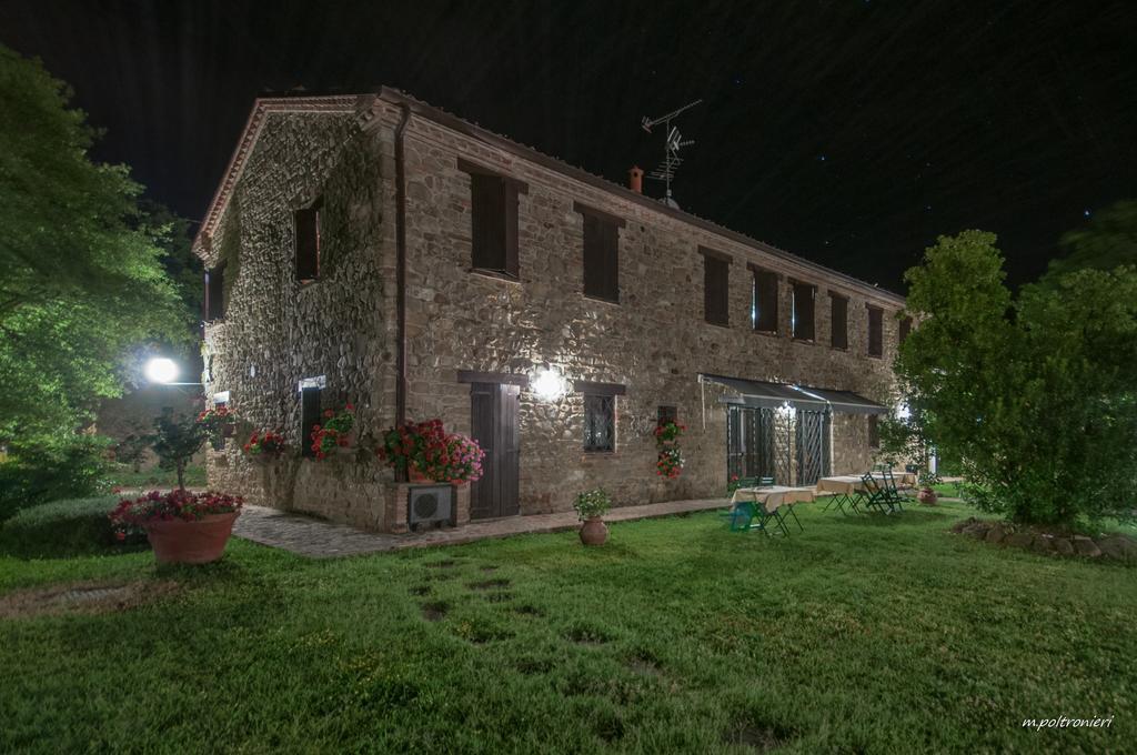 I Quattro Passeri Country House Santa Paola Exterior photo